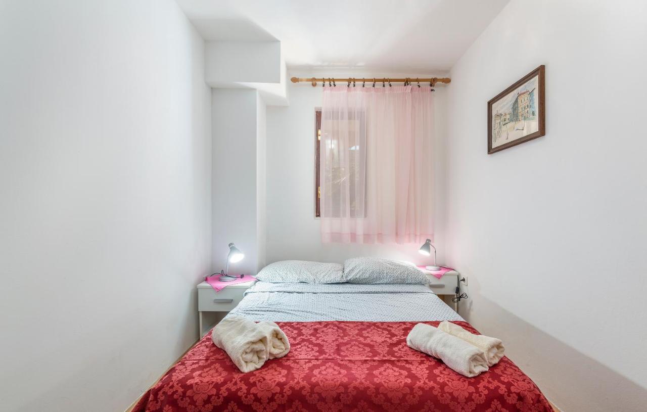 Apartments Feniks Пореч Экстерьер фото
